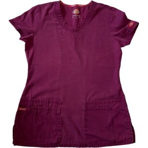 Burgundy Dickies Medical V Neck Scrub Top🩺
